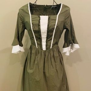 Scarlet Darkness Long Peasant Dress in olive green size L